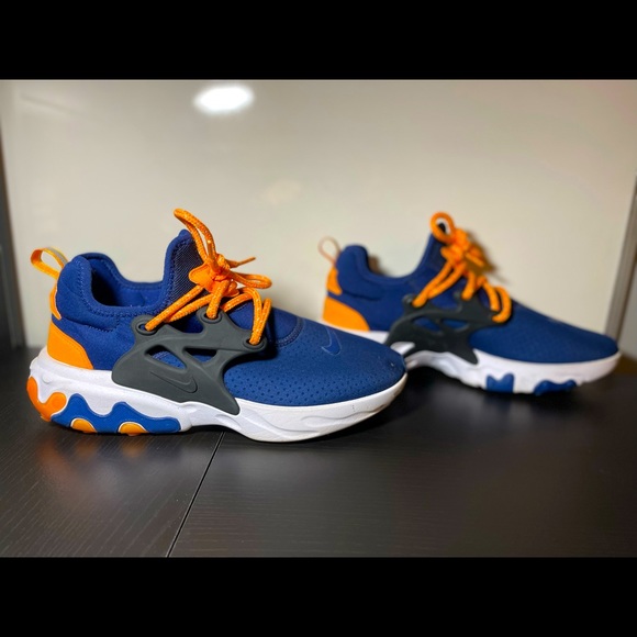 Pretty much new shoes. Only been worn twice. - Picture 2 of 4